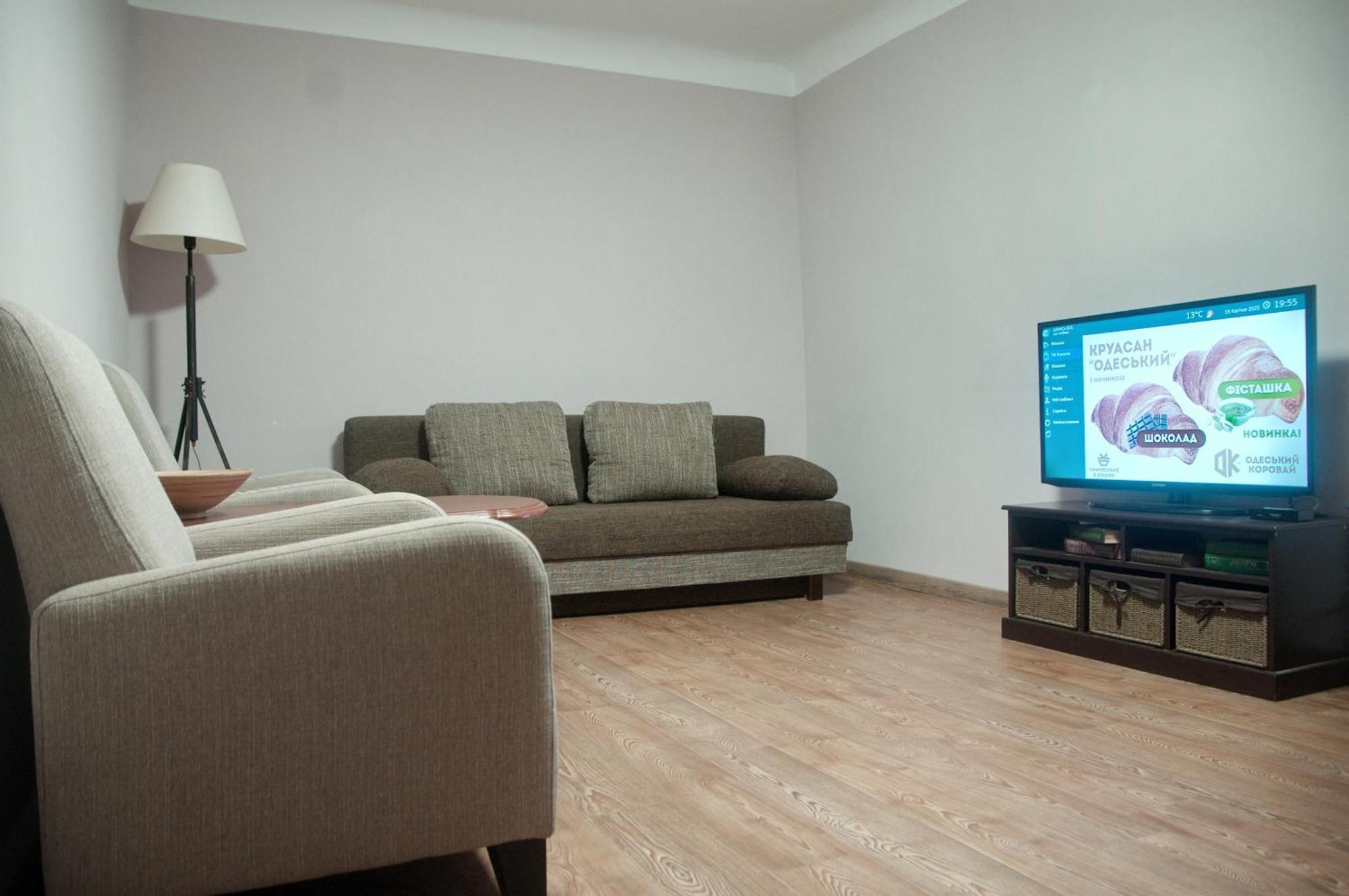Flat in the city center Odesa Exterior photo